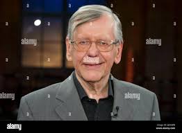 Cabaret archive hi-res stock photography and images