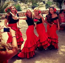 The best gifs are on giphy. Lolaylo Trajes De Flamenca Y Faldas De Sevillana Mexican Outfit Party Mexican Theme Party Outfit Mexican Theme Dresses