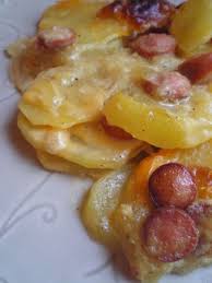 Gratin De Pommes De Terre Aux Saucisses De Strasbourg Et Cheddar Recette Ptitchef Recette Recette Recettes De Cuisine Gratin Pomme De Terre