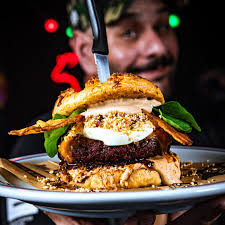 🔥 O trono não se conquista por acaso. O Don Rafoni é o rei da nossa  grelha, o hambúrguer que colocou Santa Rita no mapa dos verdadeiros  apaixonados por burger. Carne Angus