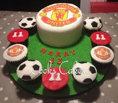 Football Birthday Cakes For 11 Year Old Boy Pin By Halle Coretti On Cook S Cakes Manchester United Cake Football Cake Cake
