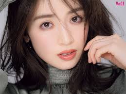 時短で美人 ミニマムピンクメイク で今年顔に スック ヴィセリシェ クレポ ピンクメイク メイク 泉里香 写真集