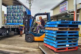 Trucking industry sounds alarm over looming pallet crisis