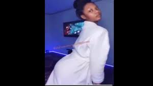 Slim santana buss it challenge подробнее. Slim Santana Bussit Challenge Uncensored Watch Before It Gets Taken Down Youtube