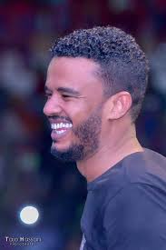 الدكتوور اغنيه جد بحسك http://hussen.arabstar.biz/t36-topic#37