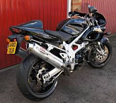 Recently met with accident, so they change all the cover and head to rgv. 400 Suzuki Ideen Motorrad Suzuki Gsx R Suzuki Motorrad