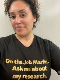 Deena Isom's Instagram, Twitter & Facebook