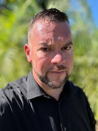 Aaron Shivers's Instagram, Twitter & Facebook