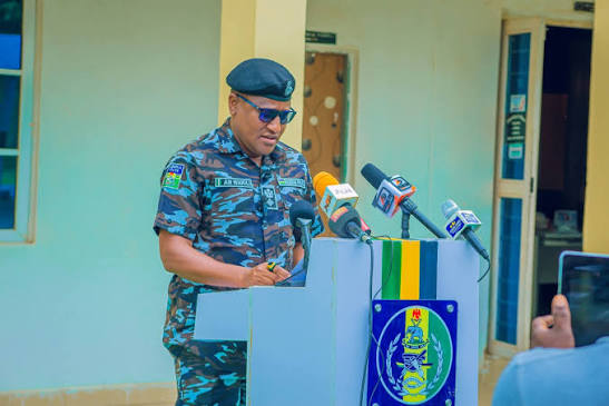NIGER STATE GOVERNMENT SETS UP COMMITTEE OF INQUIRY TO DETERMINE ROOT CAUSE  OF DEATHS OF 37 DETAINEES UNDER NSCDC CUSTODY ***AS NSCDC COMMANDANT  GENERAL SUSPENDS NIGER STATE COMMANDANT The Niger Sta