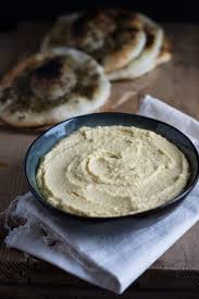 Houmous Et Manakish Zaatar Idee Recette Alimentation Recettes De Cuisine