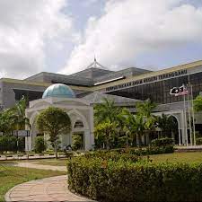 Kuala terengganu is the capital of terengganu and is the gateway to many attractions where you may stay before going to the islands and beaches nearby. Perpustakaan Awam Negeri Terengganu 10 Tipps Von 1212 Besucher