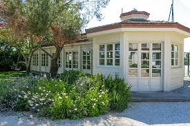 Agriturismo conero trascorrere una vacanza in agriturismo nel conero significa incontrare un infinito patrimonio paesaggistico, storico e artistico e altrettanto vaste risorse turistiche. Conero Azzurro Bewertungen Fotos Preisvergleich Numana Italien Tripadvisor