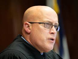 If you were wondering whether first-year Harrison County Circuit Judge D.  Andrew McMunn would have any patience for outbursts from the gallery ... he  doesn't. https://ow.ly/JEJh50WIkIr