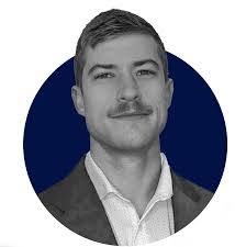 Maurice Knowles's Instagram, Twitter & Facebook