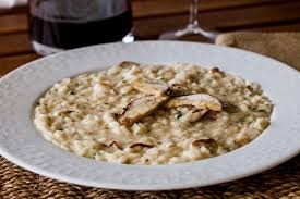 Con Funghi Freschi O Secchi Il Risotto Ai Funghi Porcini E Un Primo Piatto Veloce Tipico Della Cucina Ita Risotto Ai Funghi Ricette Risotto Ai Funghi Porcini