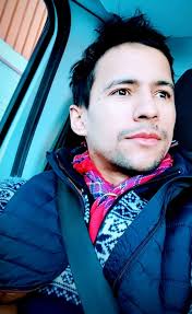 God morgon! Gå gärna in på Spotify och lyssna på mina nya jojkar. Vad ser  ni framför er och vilka känslor upplever ni när ni hör dessa? Skillnad vad  ni ser och