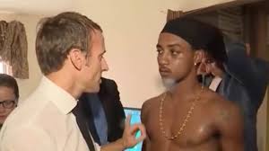 Critiques (15), citations (9), extraits de emmanuel macron : L Echange Etonnant Entre Emmanuel Macron Et Un Jeune Braqueur Gq France