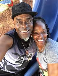 Can someone please make this a high quality romantic pic? Go nuts