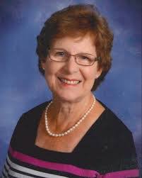 Evie Carroll's Instagram, Twitter & Facebook