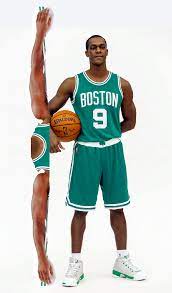 At only 6'1, rondo's hand length measures 9.5 inches and his hand span measures 10 inches. Length Rajon Rondo Hands Rajzok Hd