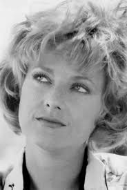 Dennis Redfield : sa biographie, filmographie, et quelques photos