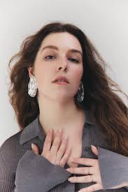 Hi! Do you represent curvy models? Would love to be considered! I'm based  in Amsterdam but available worldwide.