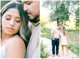 Engagement Photos at the Houston Arboretum