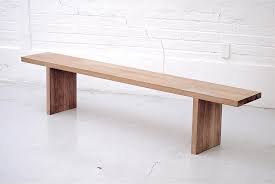 Un banc avec pieds en forme de h et un banc avec pieds en forme de x. Banc Minimaliste O En Bois Massif Mobilier Sur Mesure For Me Lab