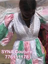 Sil vous plaît sélectionner des mesures ~ je fais maintenant plus et de nouveaux articles similaires 340 Meilleures Idees Sur Tenue En Dentelle Tenue En Dentelle Mode Africaine Robe Tenue Africaine