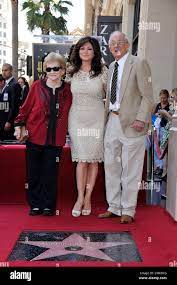 Nancy bertinelli valerie bertinelli luke hi-res stock photography and  images - Alamy