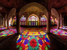After safavids took power, religion became an important part of policy, and shi'a islam officially became the dominant religion of iranian people. Nasir Al Molk Mosque Pink Mosque One Of The Most Beautiful Mosques In The World Bild Von Nasir Al Mulk Mosque Shiraz Tripadvisor