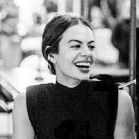 Veronica Shore's Instagram, Twitter & Facebook