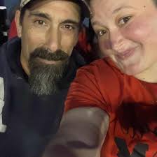 Any lovely mama's in Bangor Maine!!!! Looking to connect over donuts and  coffee. 🥰