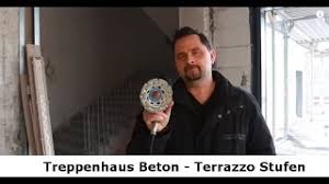Alibaba.com bietet 2116 terrazzo treppenstufen produkte an. Treppenhaus Beton Terrazzo Stufen Mit Trittschutzstreifen Reinigen Schleifen Und Sanieren Youtube