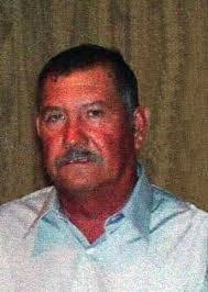 Simon Chavez's Instagram, Twitter & Facebook