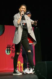 Zendaya Michelle Obama Hosts The 5th National College Signing Day At Temple University Liacouras Center In Phil Zendaya Celebrity Style Celebrity Style Icons