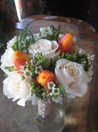 Maybe you would like to learn more about one of these? Floral Arrangement Orange Tulips And White Roses Floral Arrangements Flower Arrangements Beautiful Flower Arrangements