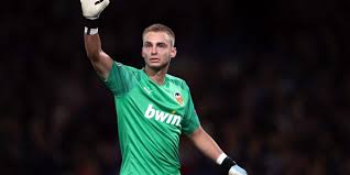Official facebook page of jasper cillessen. Valencia Could Offload Goalkeeper Jasper Cillessen This Summer Get Spanish Football News
