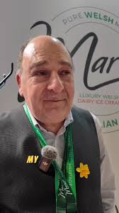 𝐁𝐞𝐬𝐭 𝐛𝐞𝐥𝐢𝐞𝐯𝐞 𝐨𝐮𝐫 𝐭𝐞𝐚𝐦 𝐤𝐧𝐨𝐰𝐬 𝐭𝐡𝐞𝐢𝐫 𝐢𝐜𝐞  𝐜𝐫𝐞𝐚𝐦🙌., From traditional favourites like Vanilla to innovations like  Jaffa cake, discover which flavours inspire our staff. , We’re proud to  create products our ...