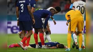 En alemania ha habido una discusión sobre una posible variante sacrificando uno de los hombres de ataque, incluyendo a lukas klostermann como lateral derecho y desplazando a joshua kimmich al. Um4xtwmjvnk9 M