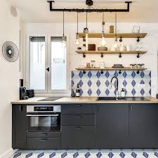 A multicultural digital food, drink and travel magazine curating and sharing experiences through a cultural lens. Cuisine En Noir Et Bois Cote Maison