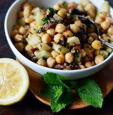 Lunch Recipe Warm Chickpea Salad With Cumin Garlic Refreshing Food Vegetarian Recipes Lunch Recipes