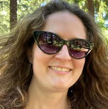 Catherine Logsdon's Instagram, Twitter & Facebook