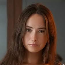 Cecelia Rose's Instagram, Twitter & Facebook