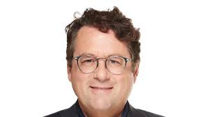 Bernard Drainville élu facilement dans Lévis