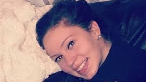 Emily Phelps's Instagram, Twitter & Facebook