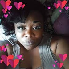 Deana Armstrong's Instagram, Twitter & Facebook