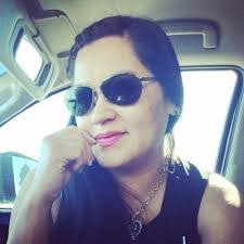 Gloria Paez's Instagram, Twitter & Facebook