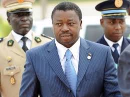 Faure Gnassingbe Demande Pardon Pour Les Violences Politiques Au Togo Captain Hat Captain Hats