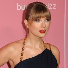 Taylor Swift Caused Highest CO2 Emission Flying Around In Her Private Jet,  Survey Reveals